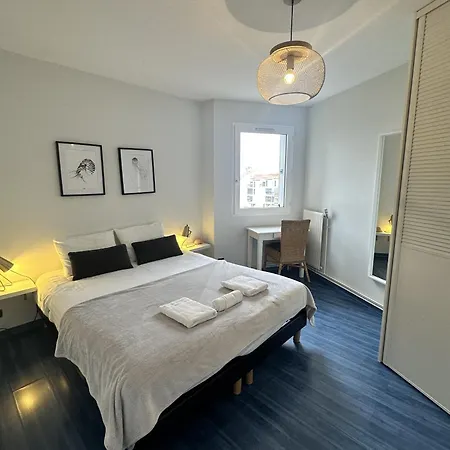 Salty - Appt Avec Vue - Wifi Parking Apartment